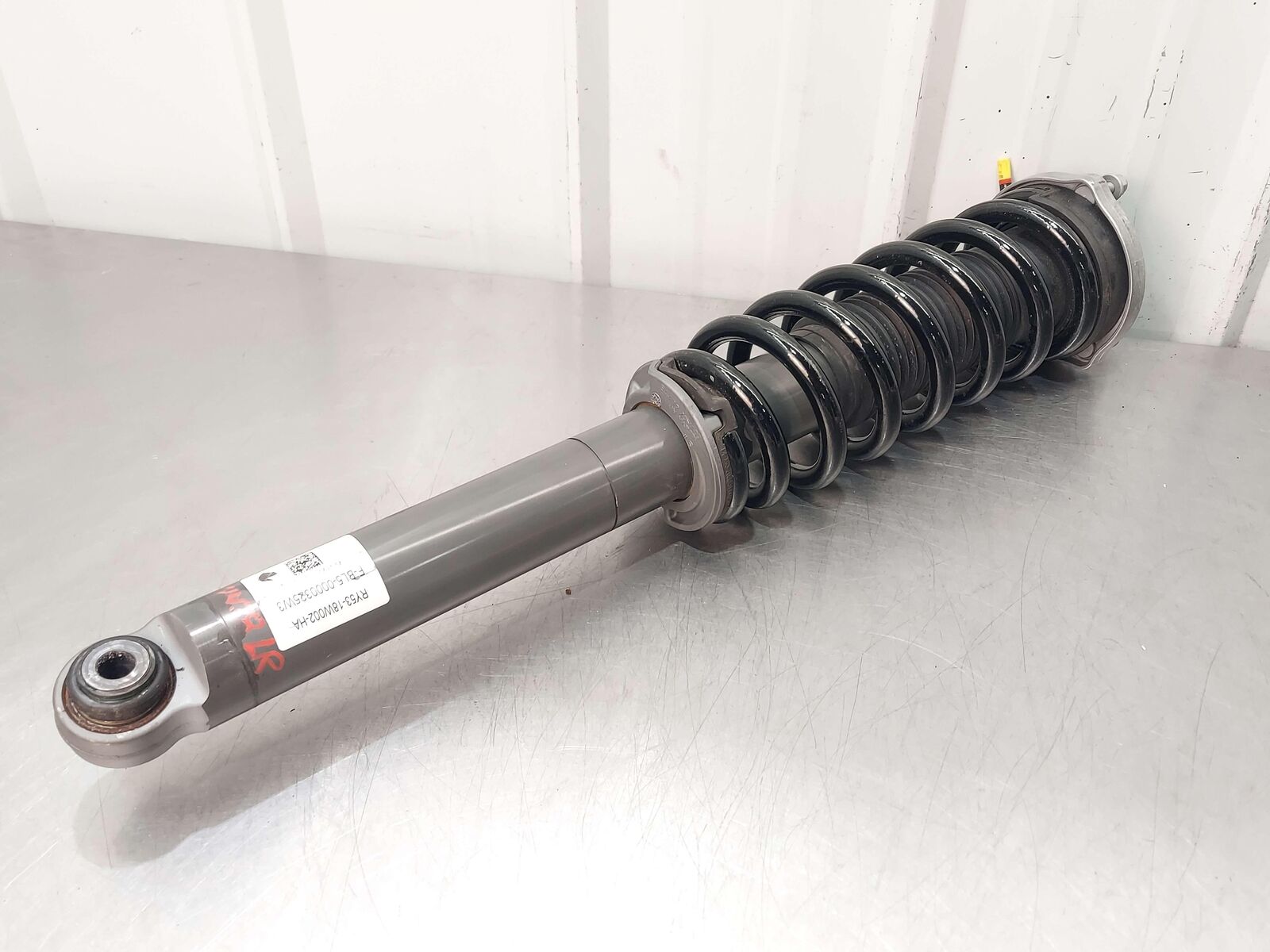 2024 ASTON MARTIN DB12 VOLANTE REAR LEFT SUSPENSION STRUT SHOCK ELECTRONIC