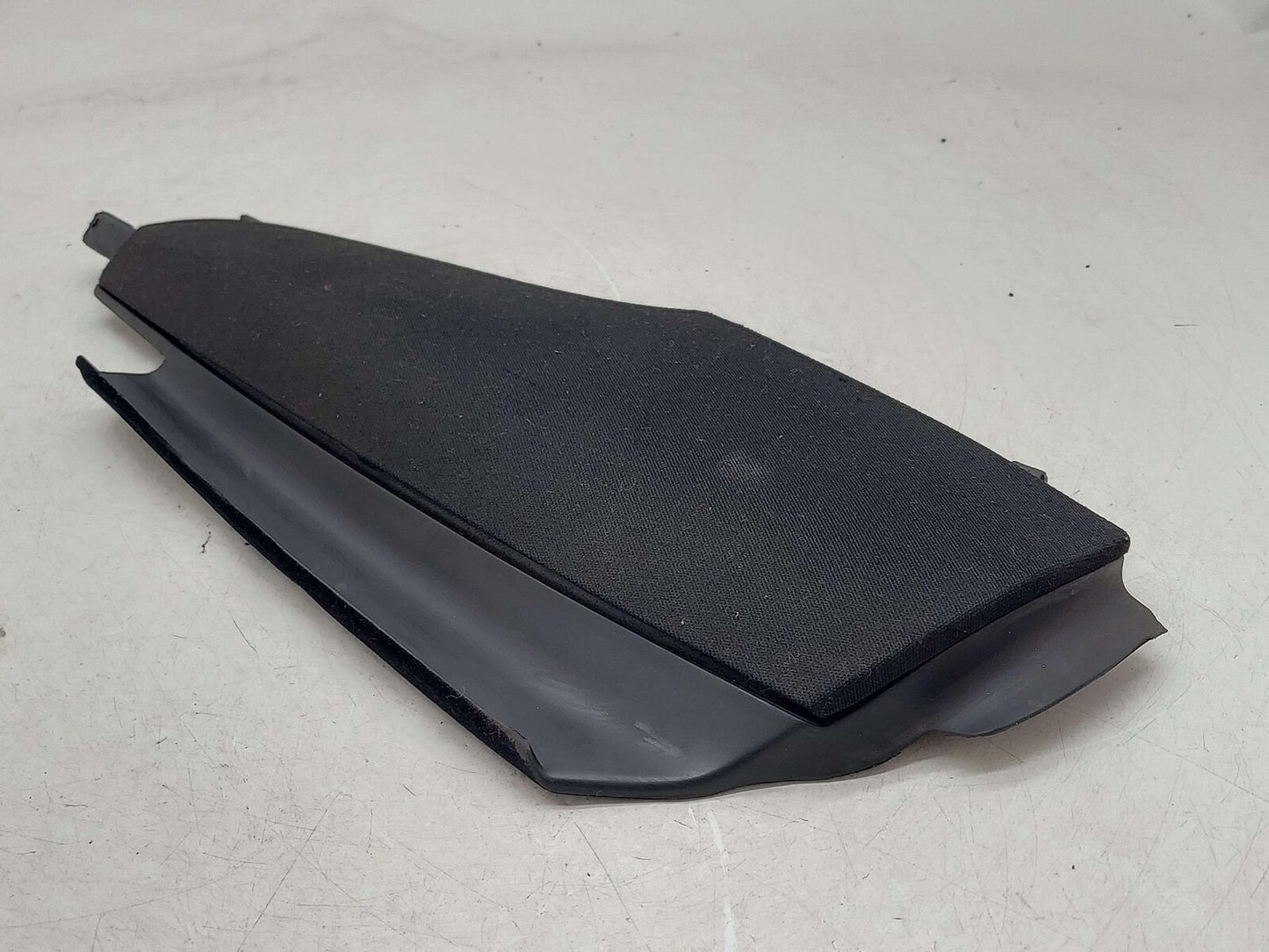 2001 PORSCHE 911 996 CARRERA REAR LEFT C PILLAR TRIM BLACK *NOTE