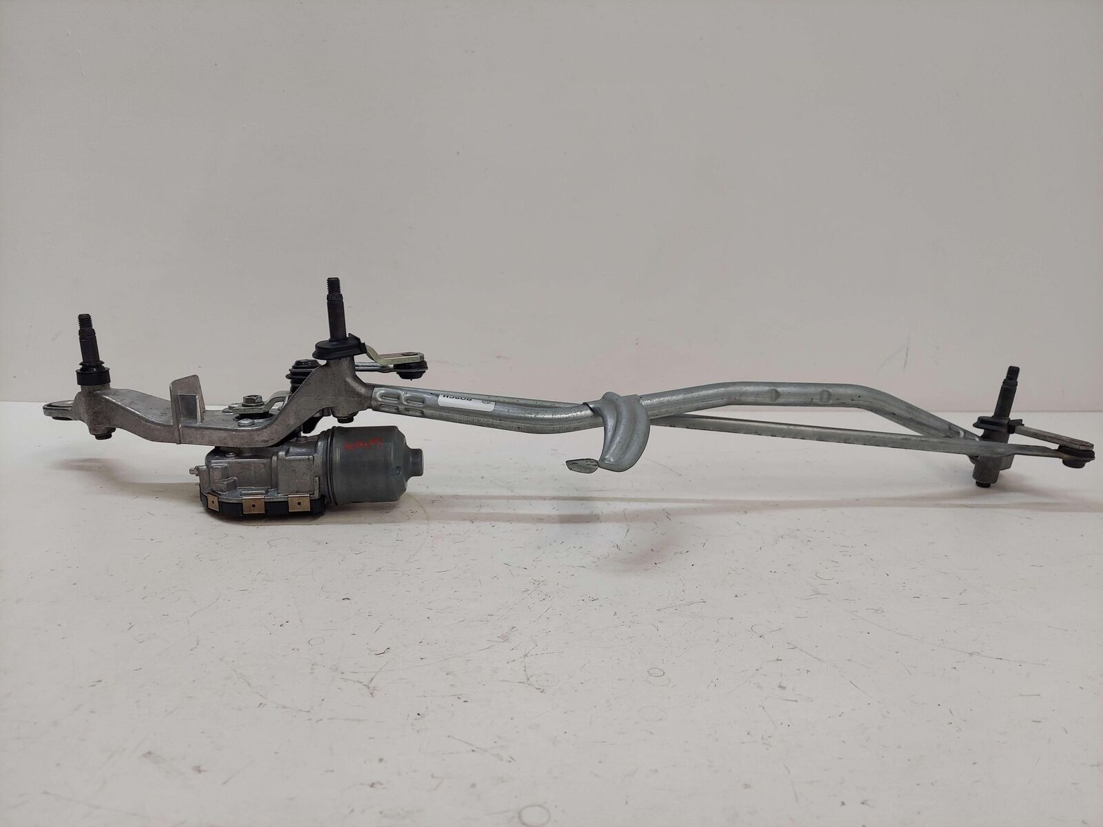 15-18 MERCEDES C63S AMG W205 SEDAN FRONT WINDSHIELD WIPER MOTOR & LINKAGE