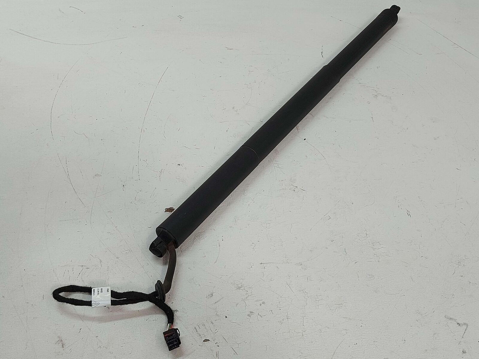 15-18 PORSCHE CAYENNE 958 S E-HYBRID RIGHT TAILGATE TRUNK HATCH POWER LIFT STRUT