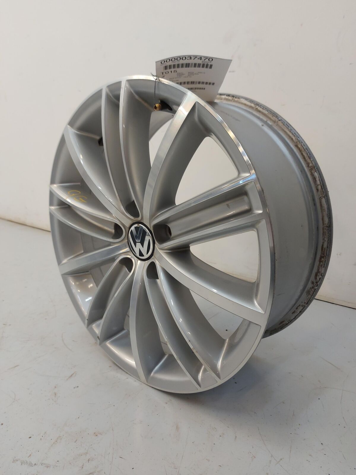 17 VW TIGUAN ALLOY WHEEL 18x7 5N0601025AF *Notes*