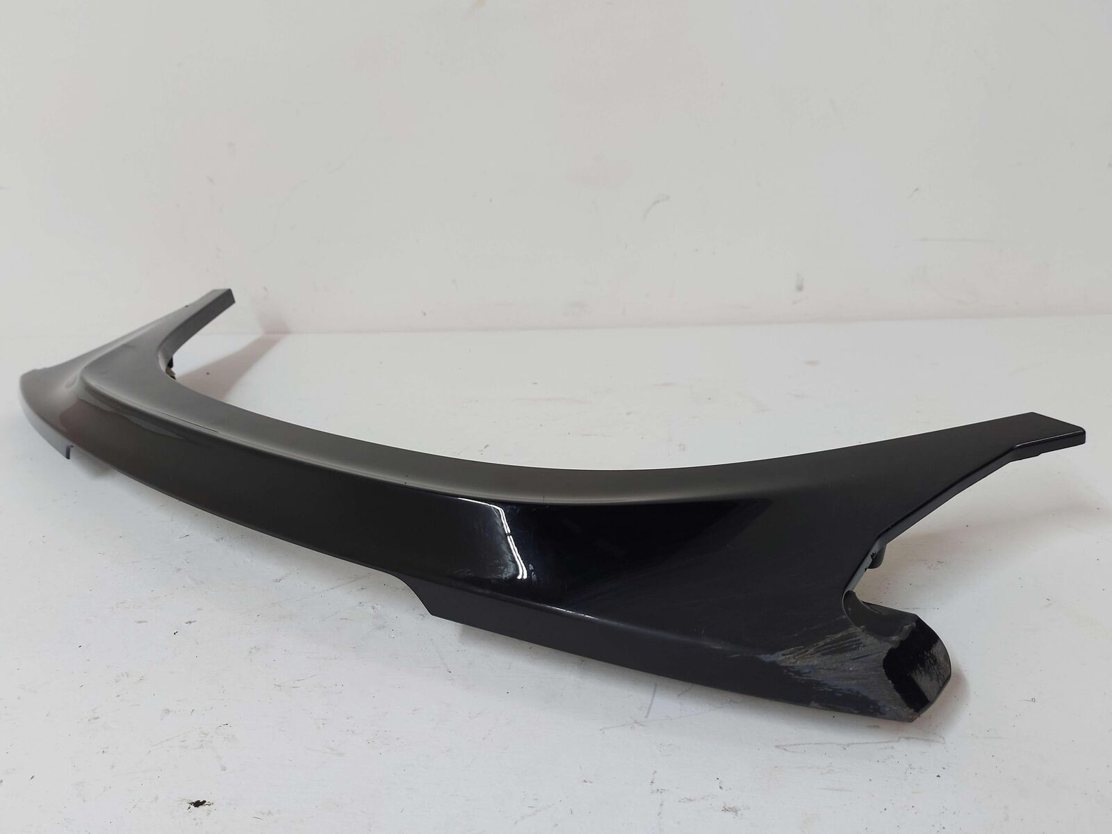 14-19 BMW I8 Rear Spoiler Rear Spoiler  7373728-06 42K KM'S  *NOTES*