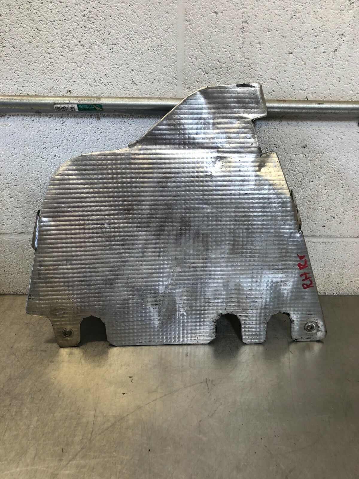 2008 LAMBORGHINI GALLARDO SPYDER 5.0L RIGHT REAR HEAT SHIELD