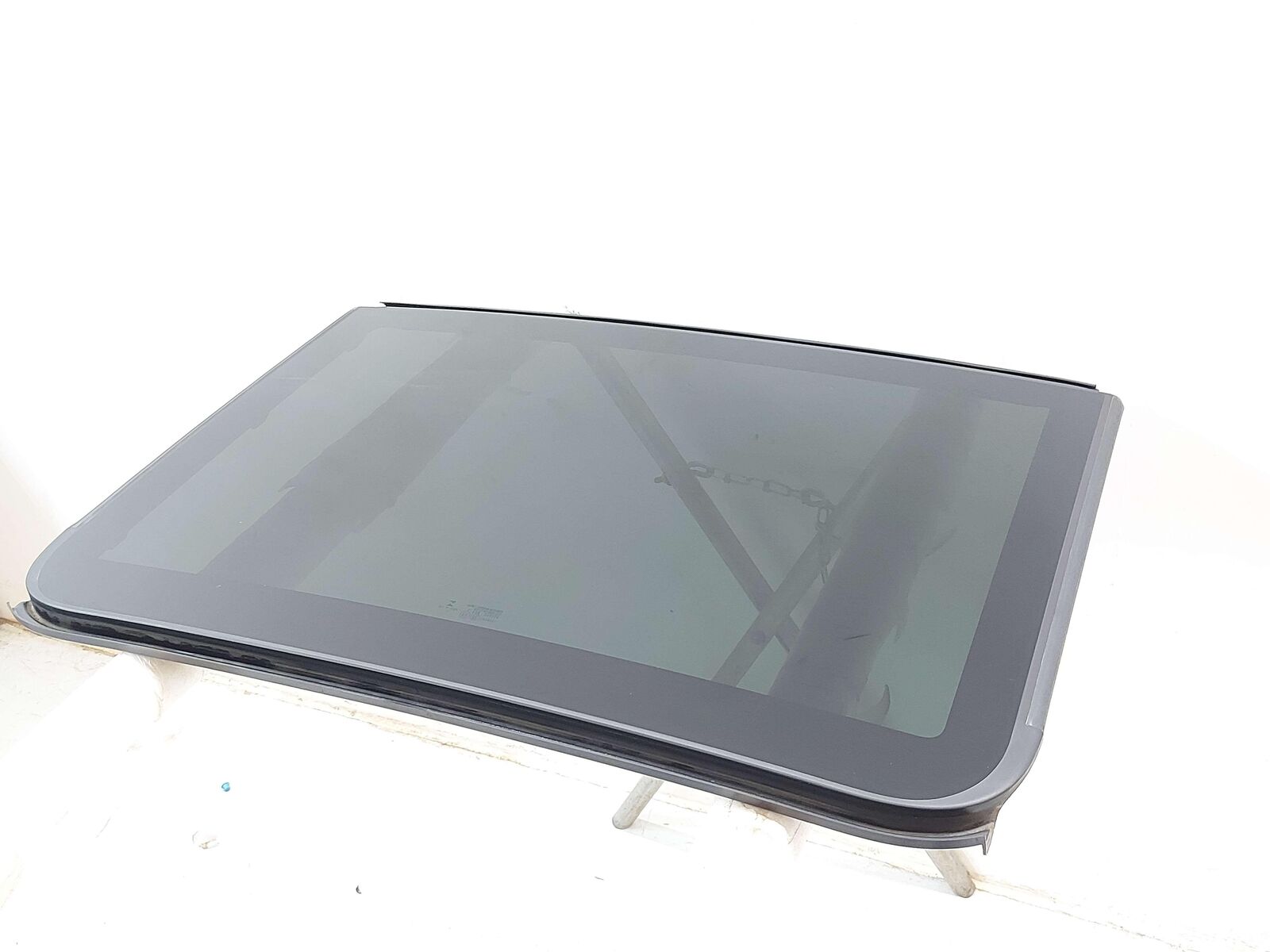 15-18 PORSCHE MACAN S 95B REAR SUN ROOF GLASS PANORAMIC 95B877056Z *SCRATCHES*