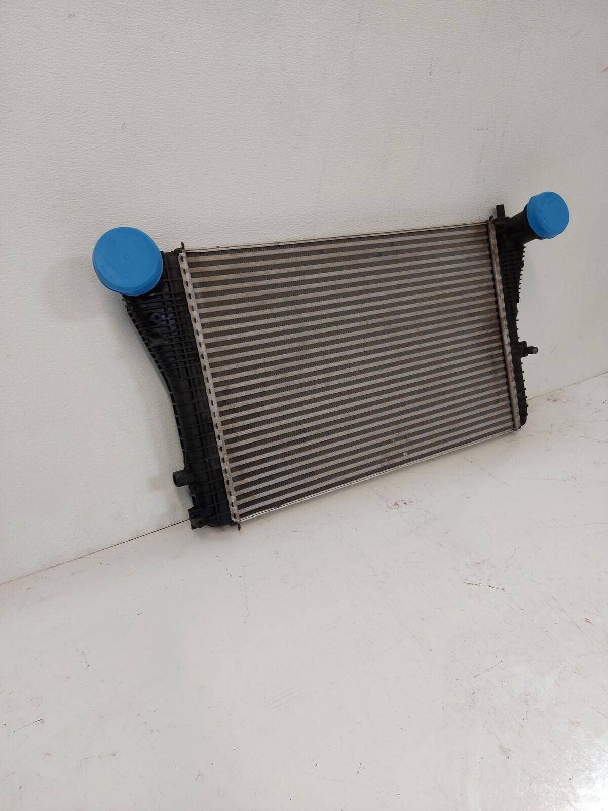 09-18 VW TIGUAN Intercooler 3C0145805R 87K KM'S