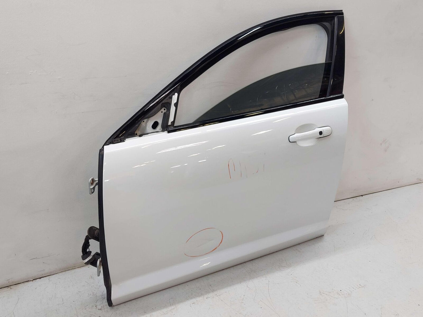 09-15 JAGUAR XF X250 FRONT LEFT DOOR POLARIS WHITE DX23-14B121-CA C2Z2061