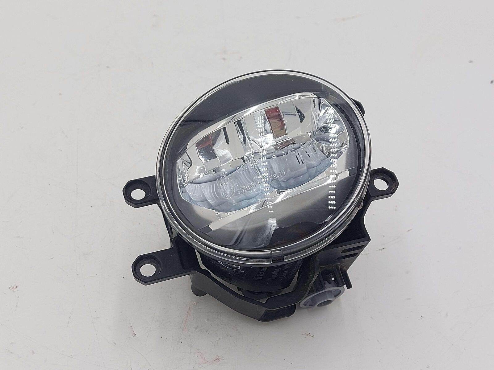 20-23 TOYOTA HIGHLANDER FRONT RIGHT LAMP LED FOG LIGHT E1335353R