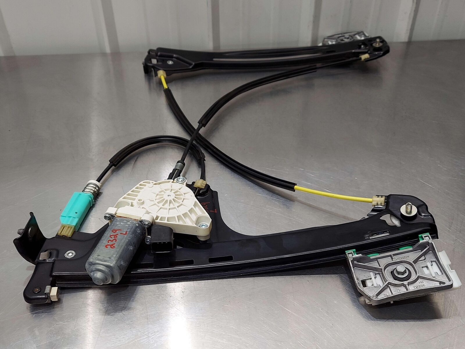 2023 McLaren Artura LH Left Door Window Regulator W/ Motor 16AE038CP 3K KM