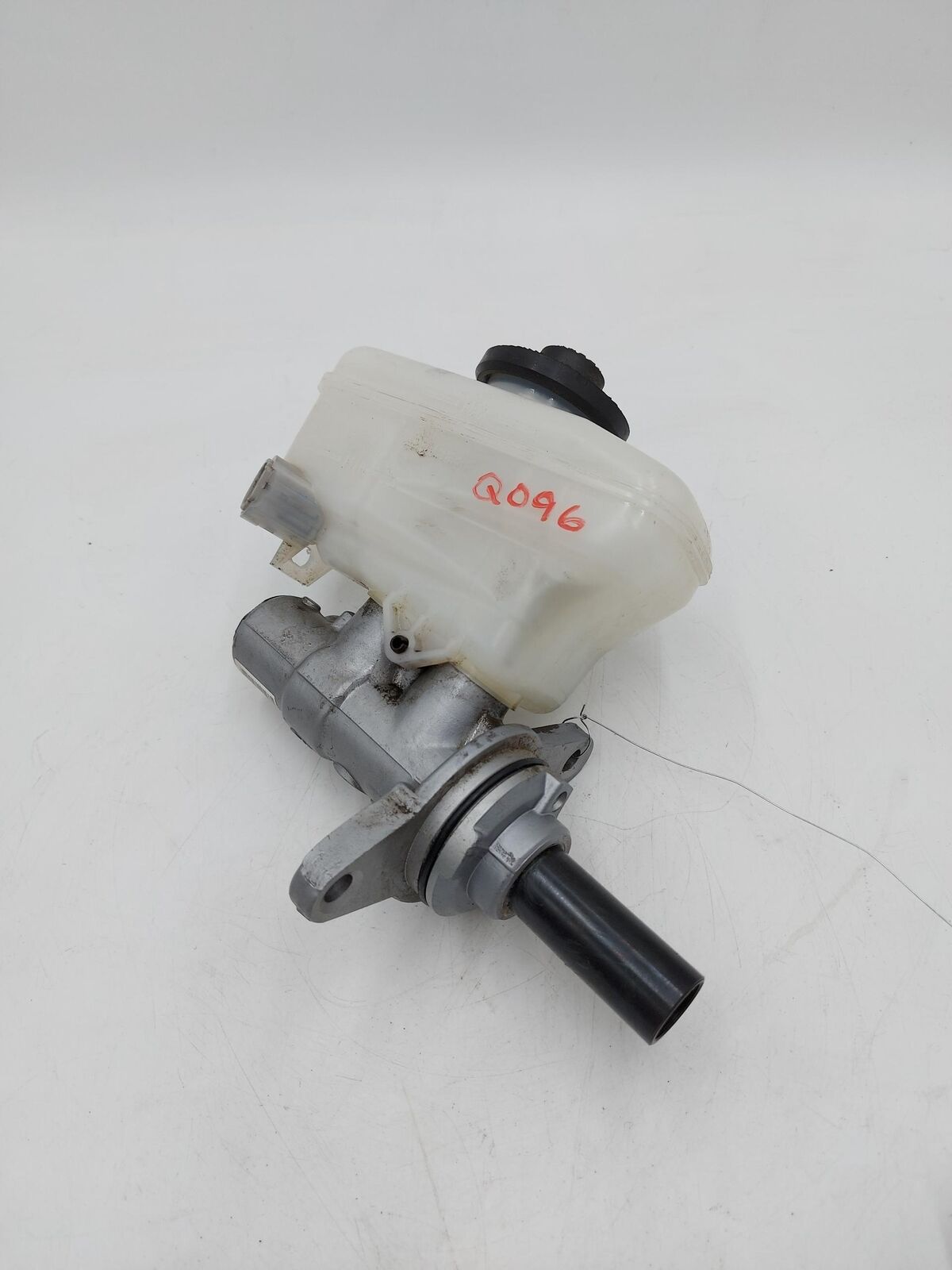 15 16 17 LEXUS RC350 Master Cylinder With Reservoir 70K KM's