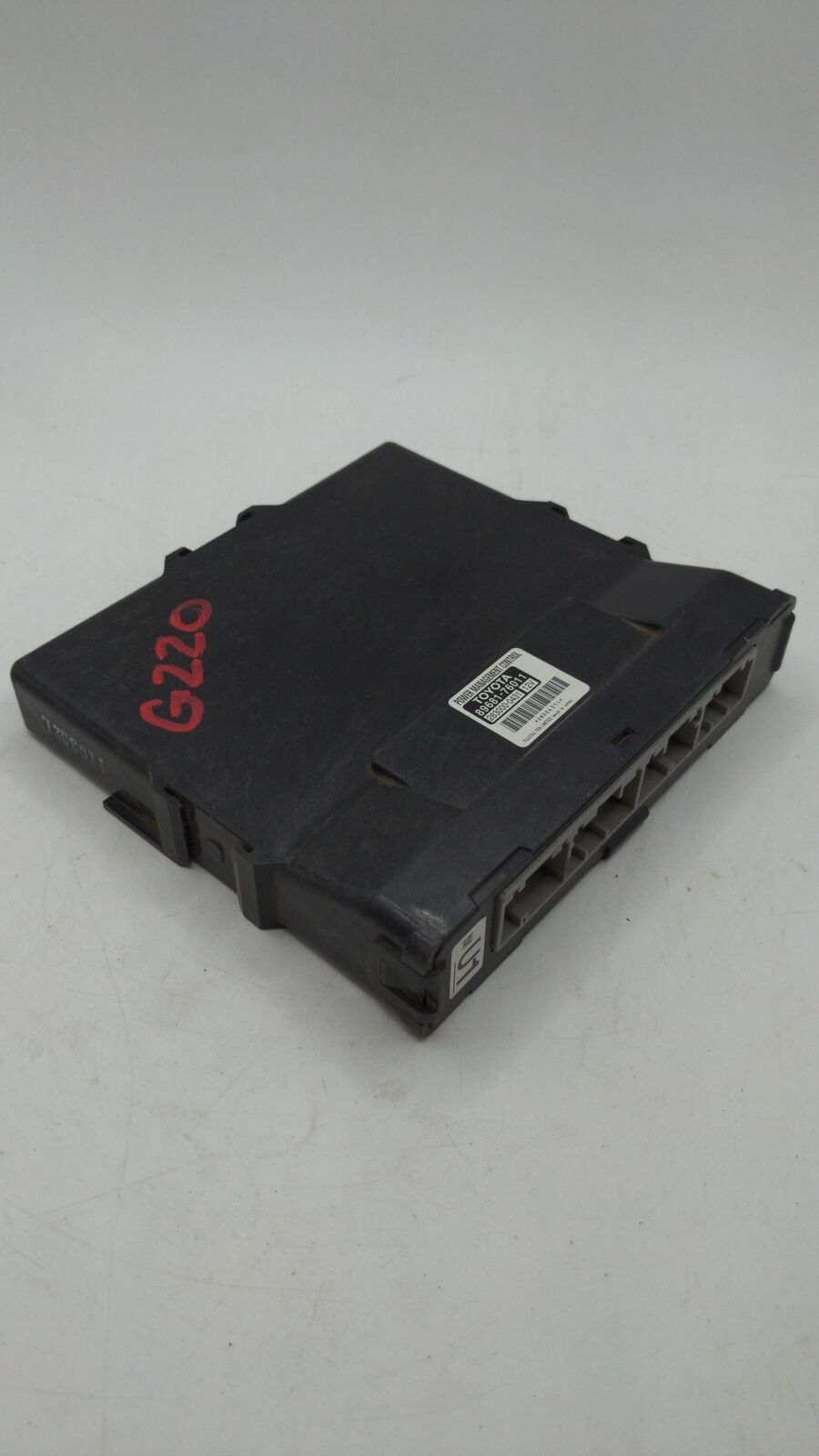 11 LEXUS CT200H 89681-76011 Power Management supply body control module