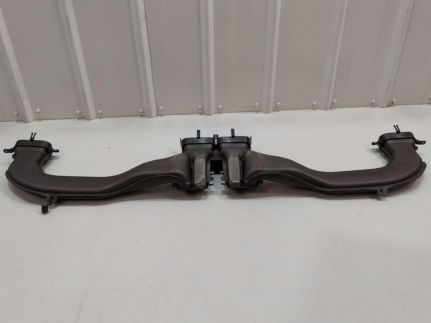 2023 McLaren Artura Center Dash Vent Tube 3K KM