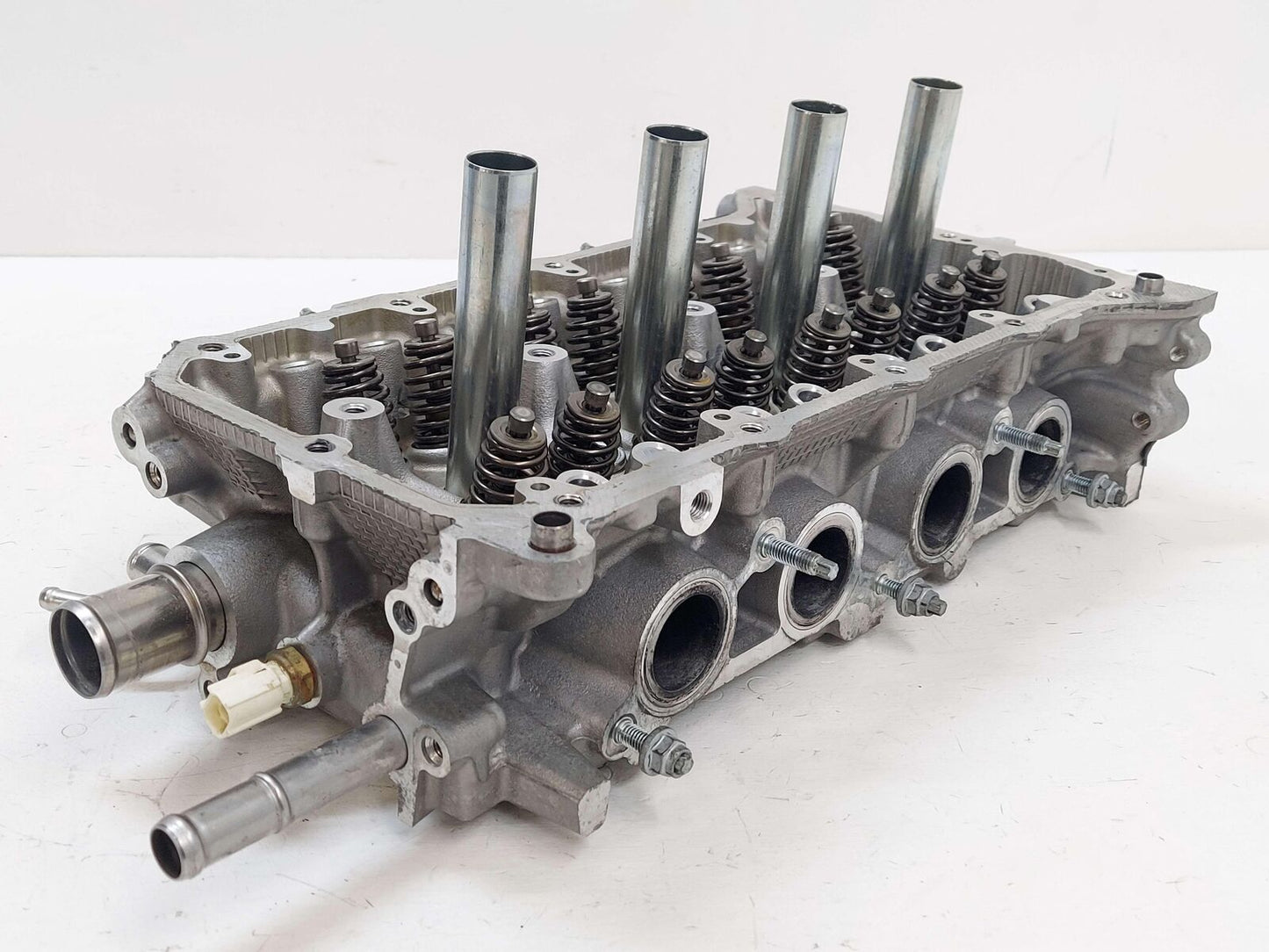 18-22 TOYOTA CHR 2.0L ENGINE CYLINDER HEAD 2ZRFAE 3ZRFAE 1110139675