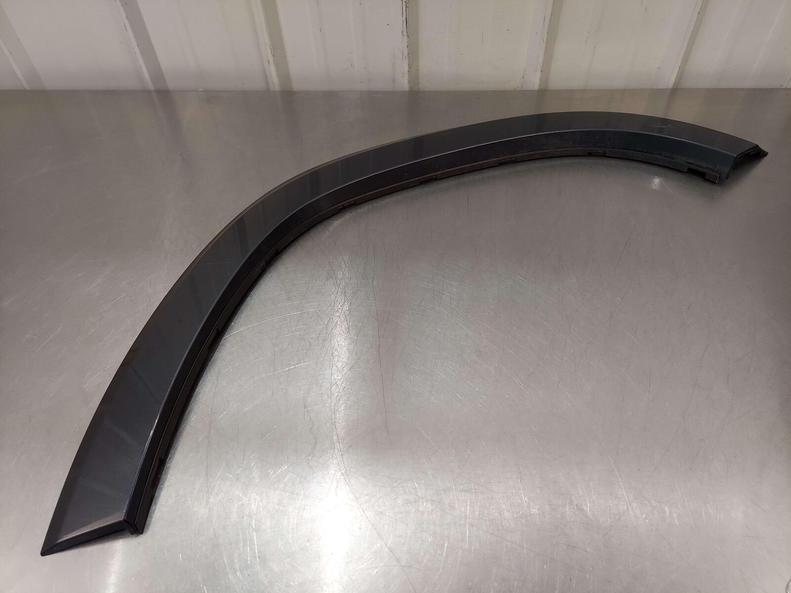 2014 MERCEDES GL350 X166 REAR LEFT WHEEL FENDER FLARE TENORITE GRAY