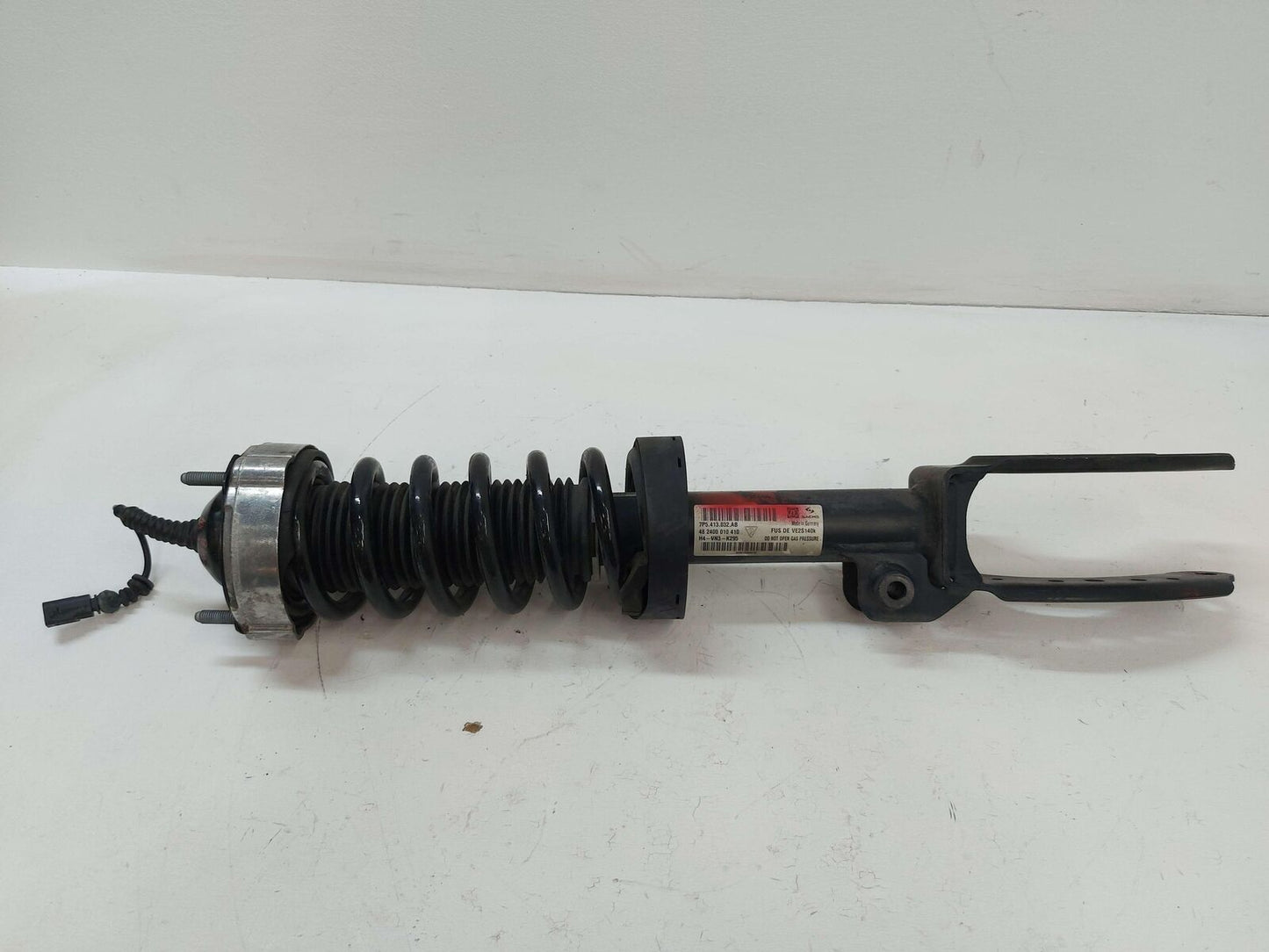 11-18 PORSCHE CAYENNE 958 S E-HYBRID FRONT RIGHT STRUT 7P5413032AB