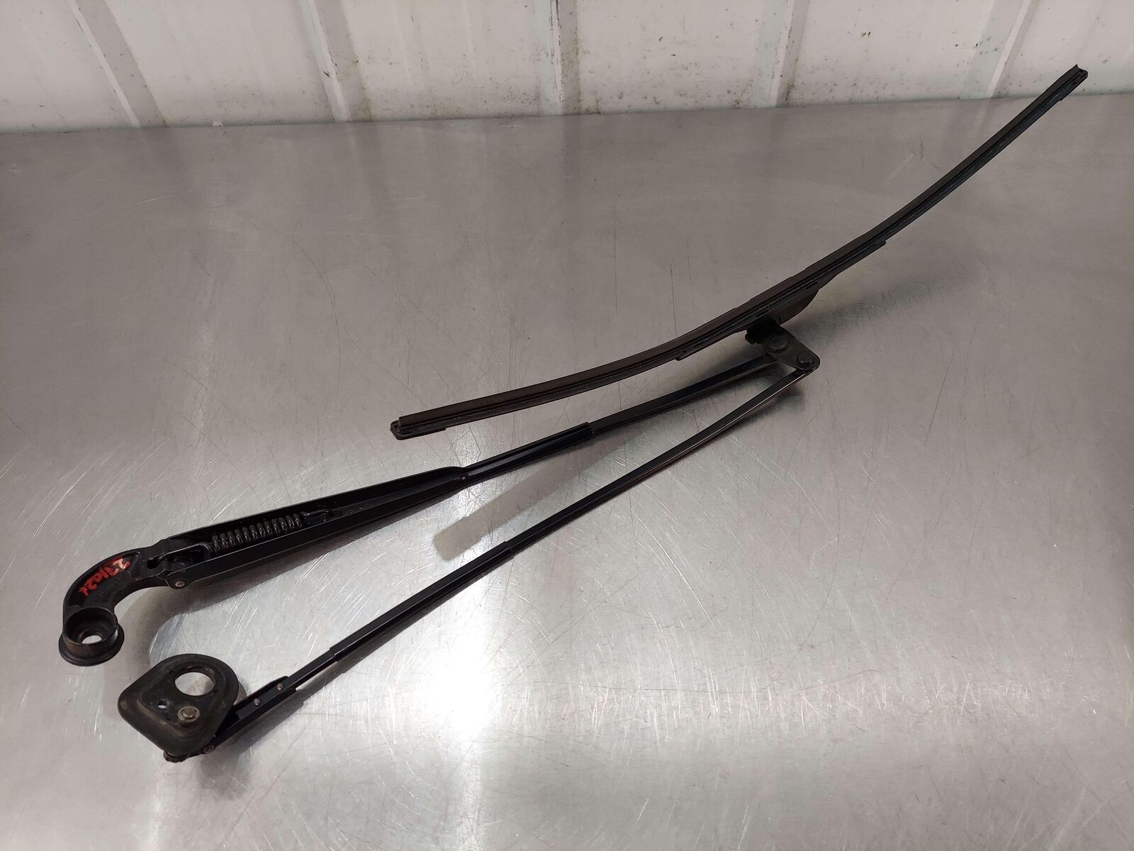 2010 Maserati GranTurismo S M145 Coupe LEFT WIPER ARM