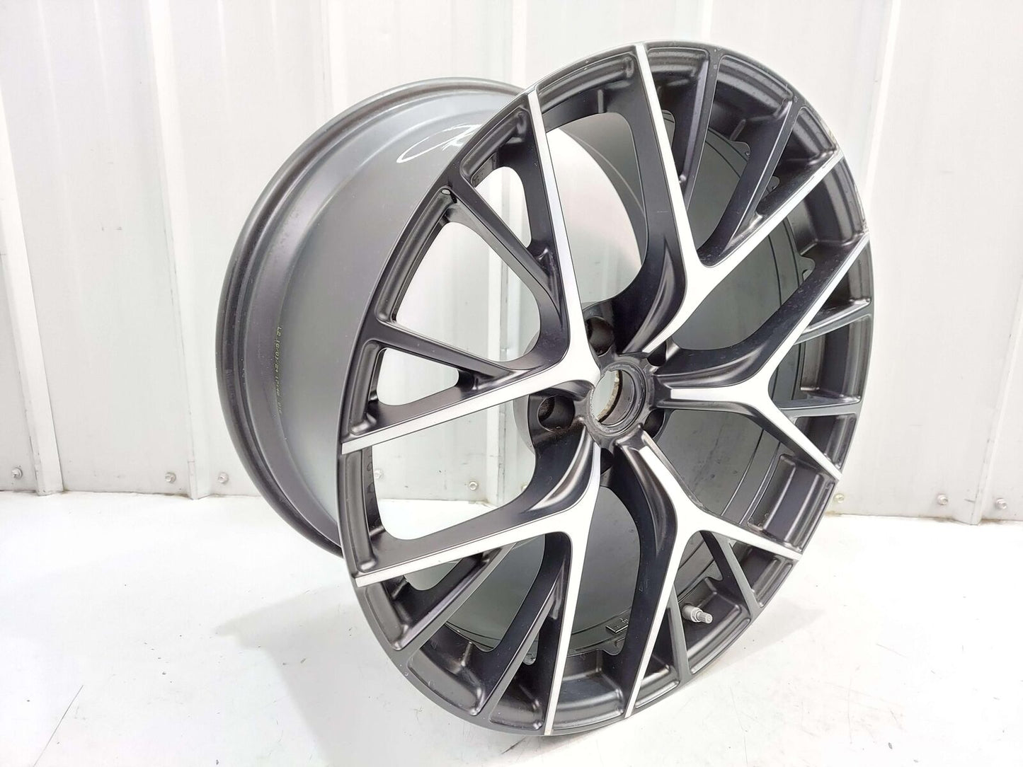 2024 ASTON MARTIN DB12 VOLANTE WHEEL RIM 21X11.5 ALLOY 20 SPOKE *NOTE