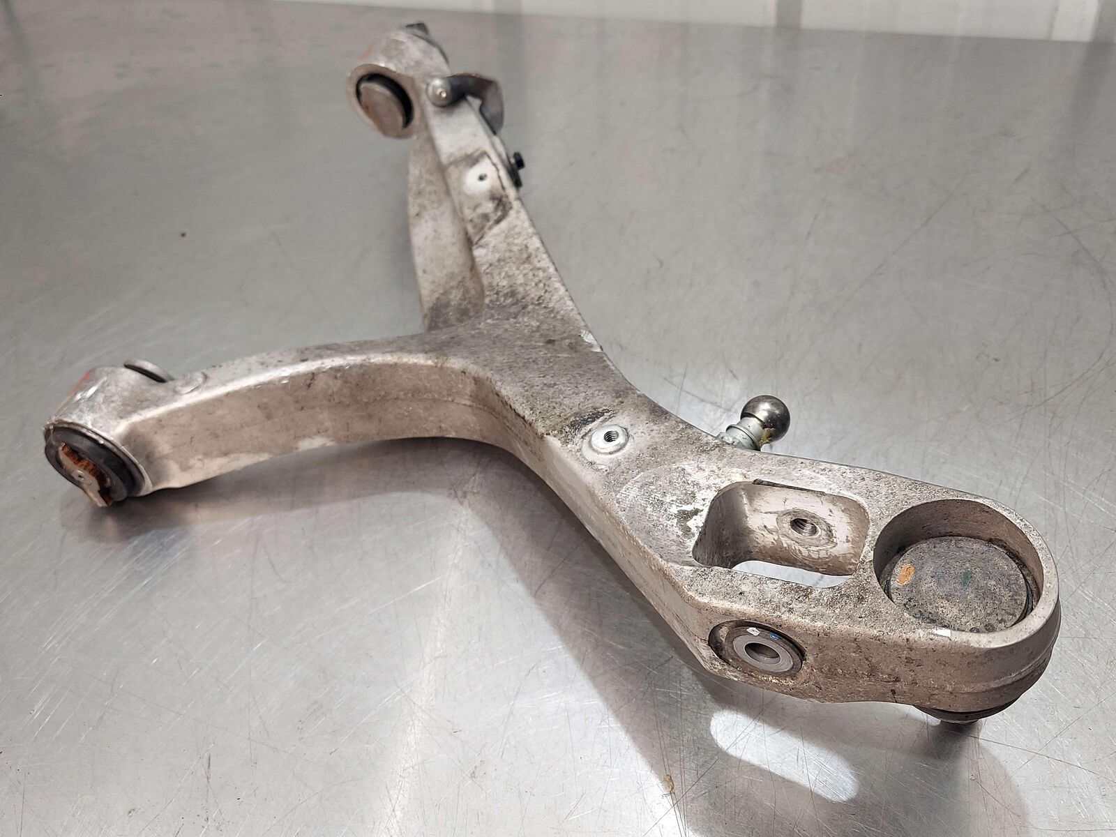 2016 MCLAREN 540C FRONT RIGHT LOWER CONTROL ARM 11B0050CP 13B1258CP *NOTE