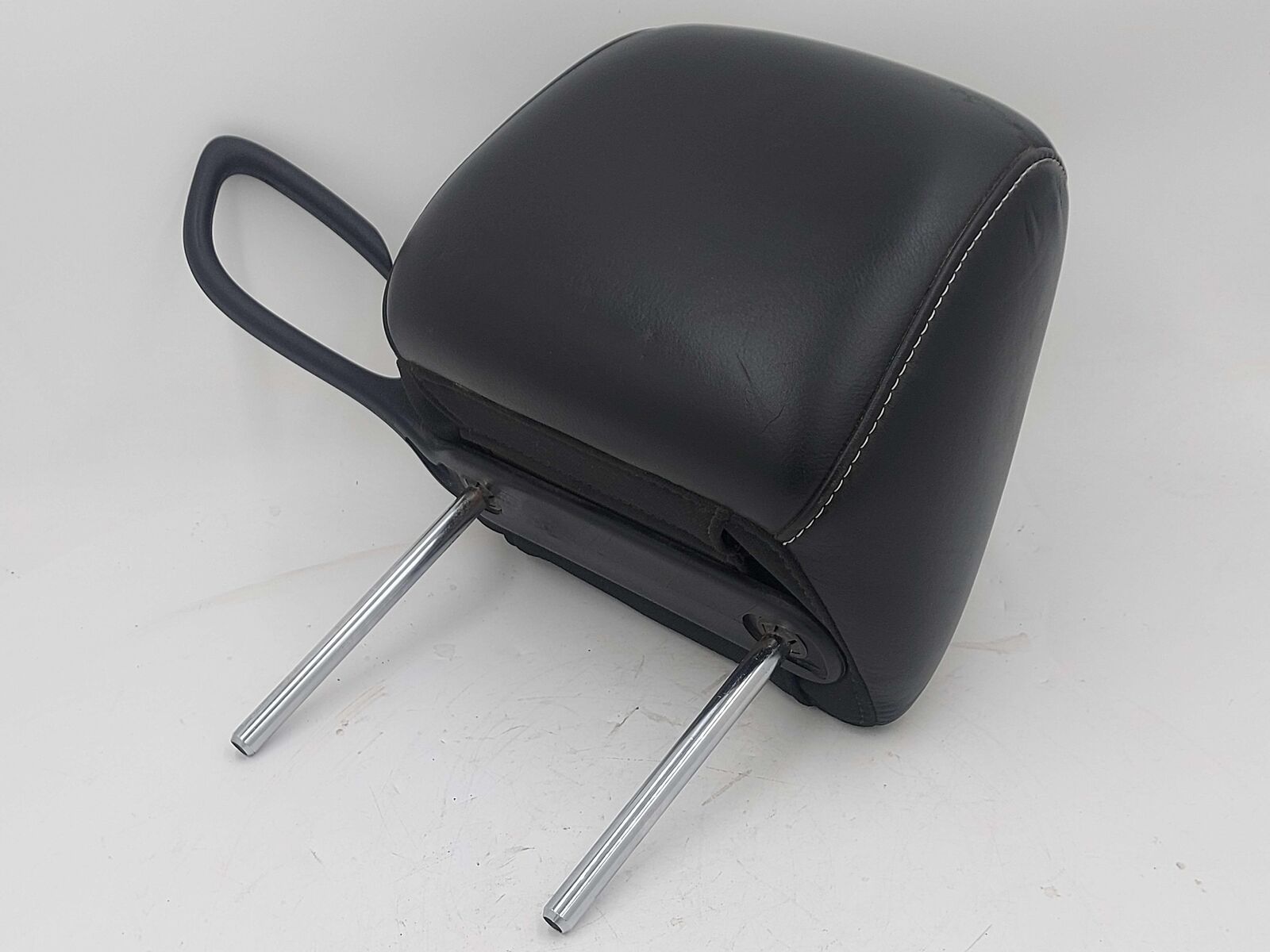 15-23 DODGE CHALLENGER SRT HELLCAT FRONT RIGHT HEADREST BLACK LAGUNA LEATHER