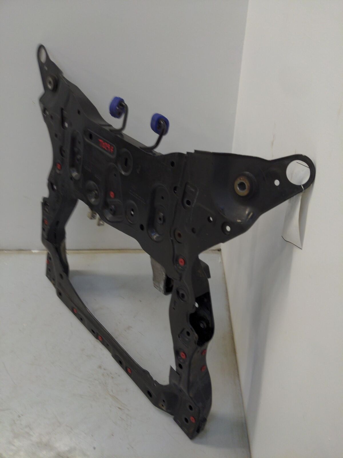 17 VOLVO S90 FRONT Undercarriage Crossmember 43KM'S