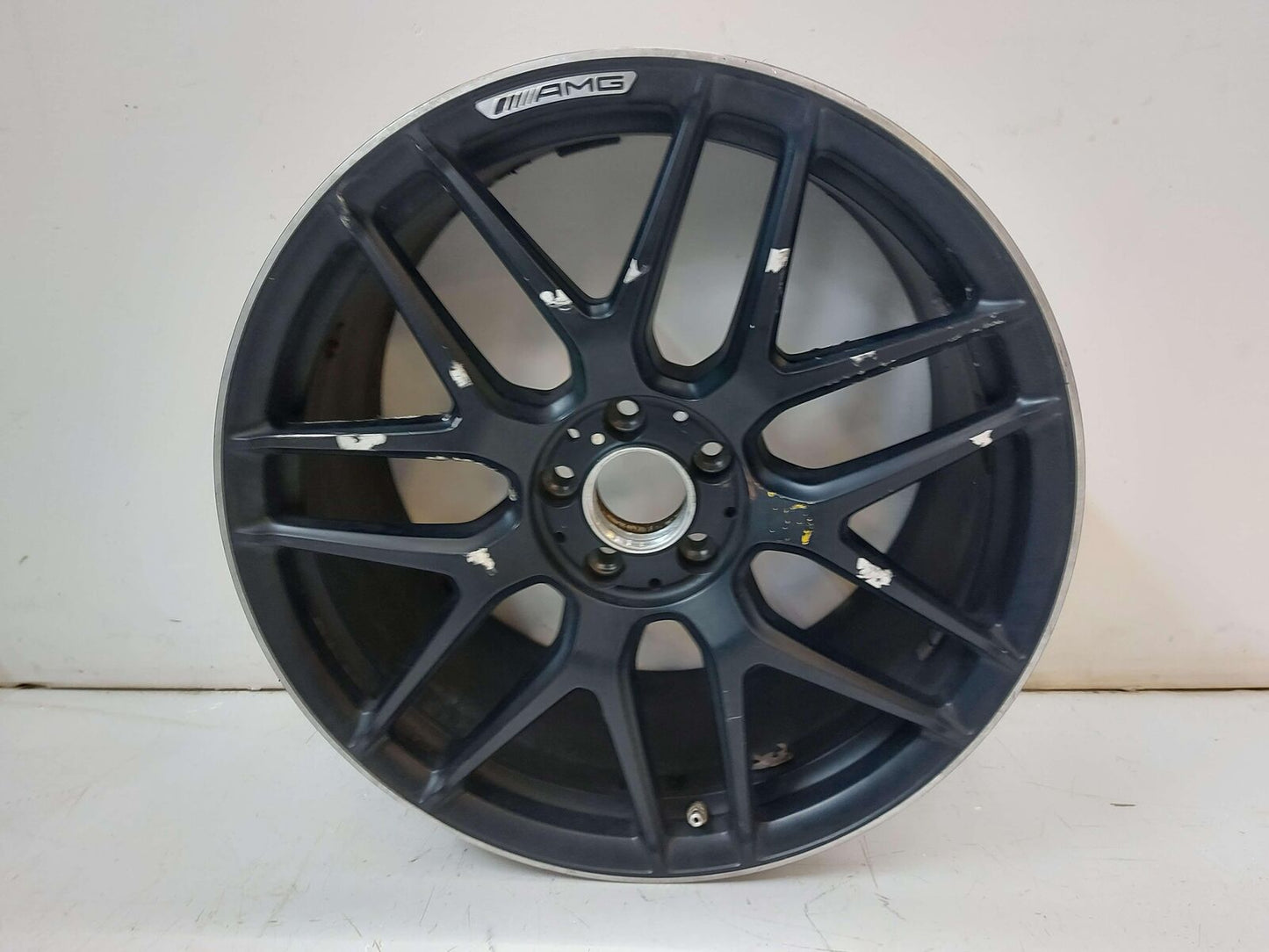 18-21 MERCEDES E63s AMG W213 REAR WHEEL 20x10 BLACK W/ MACHINED LIP *NOTES*