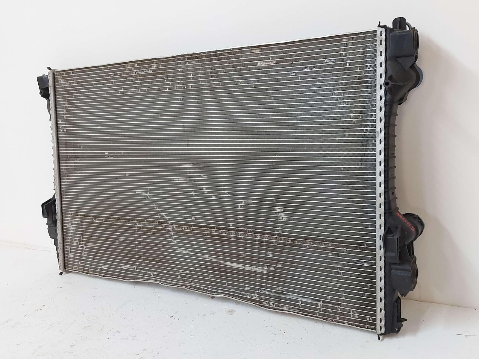 10-16 PORSCHE PANAMERA RADIATOR 97010613103 *DENTED FINS BENT*