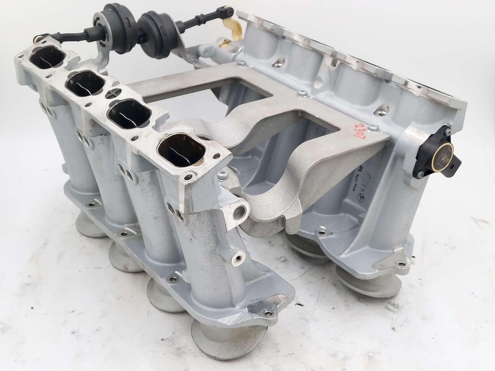 08-10 AUDI R8 INTAKE MANIFOLD LOWER VARIABLE 4.2L 079133223 079133223C 079133435