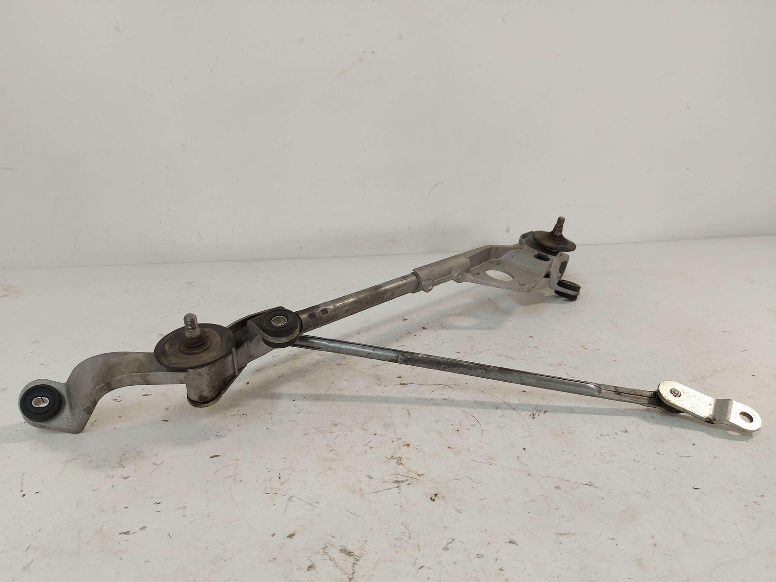 09-20 Nissan GTR GT-R R35 Wiper Transmission Linkage 28800JF30A 60K KMS