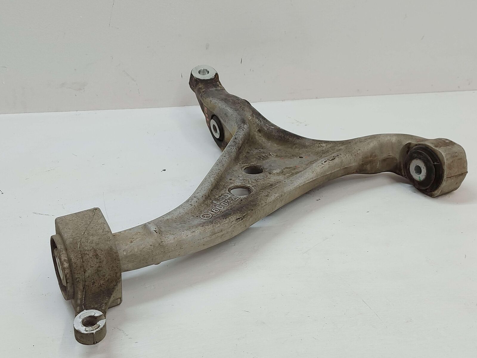 13-16 MERCEDES GL63 AMG X166 FRONT LEFT LOWER CONTROL ARM 1663300107