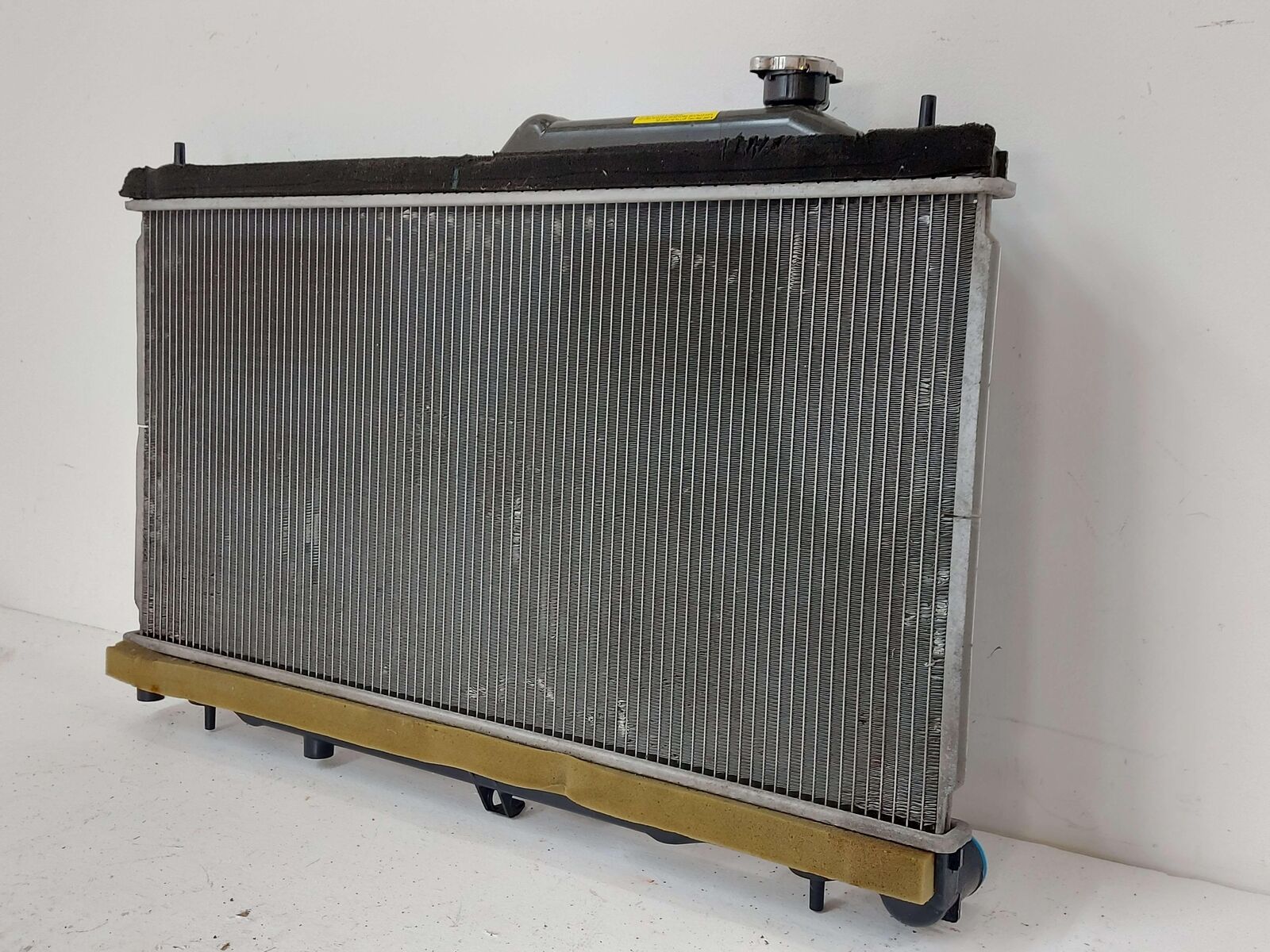 15-21 SUBARU WRX 2.0L Radiator 141008