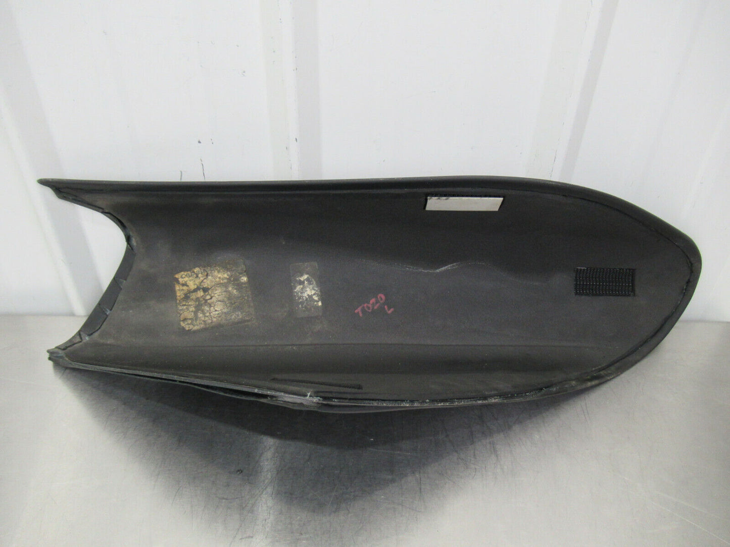 T020 2016 16 MCLAREN 570S RH RIGHT DOOR SILL TRIM PANEL COVER DAMAGED