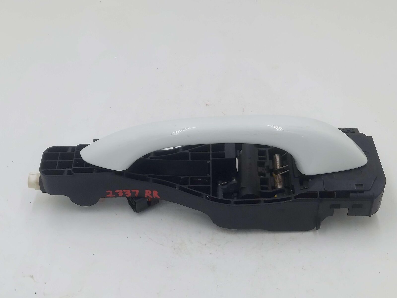 15-19 PORSCHE MACAN S 95B REAR RIGHT DOOR HANDLE KEYLESS ENTRY PURE WHITE LC9A