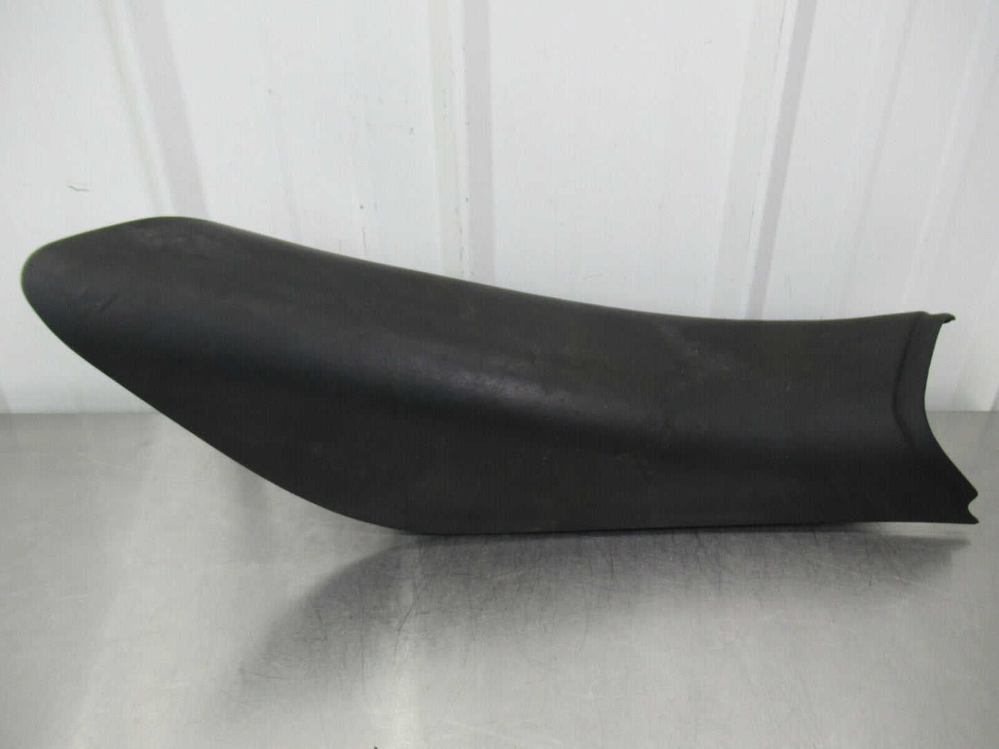 T020 2016 16 MCLAREN 570S LH LEFT DOOR SILL TRIM PANEL COVER DAMAGED 13N0150CP