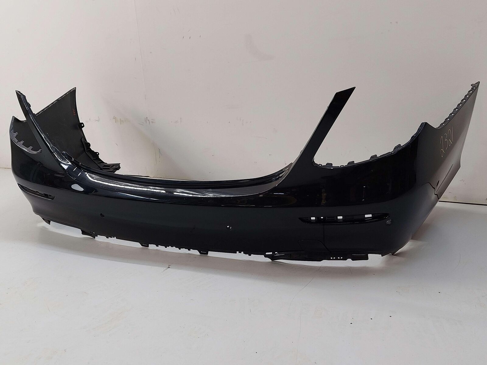 17-20 MERCEDES E63s AMG W213 REAR BUMPER COVER BLACK SEDAN PARK ASSIST *NOTES*