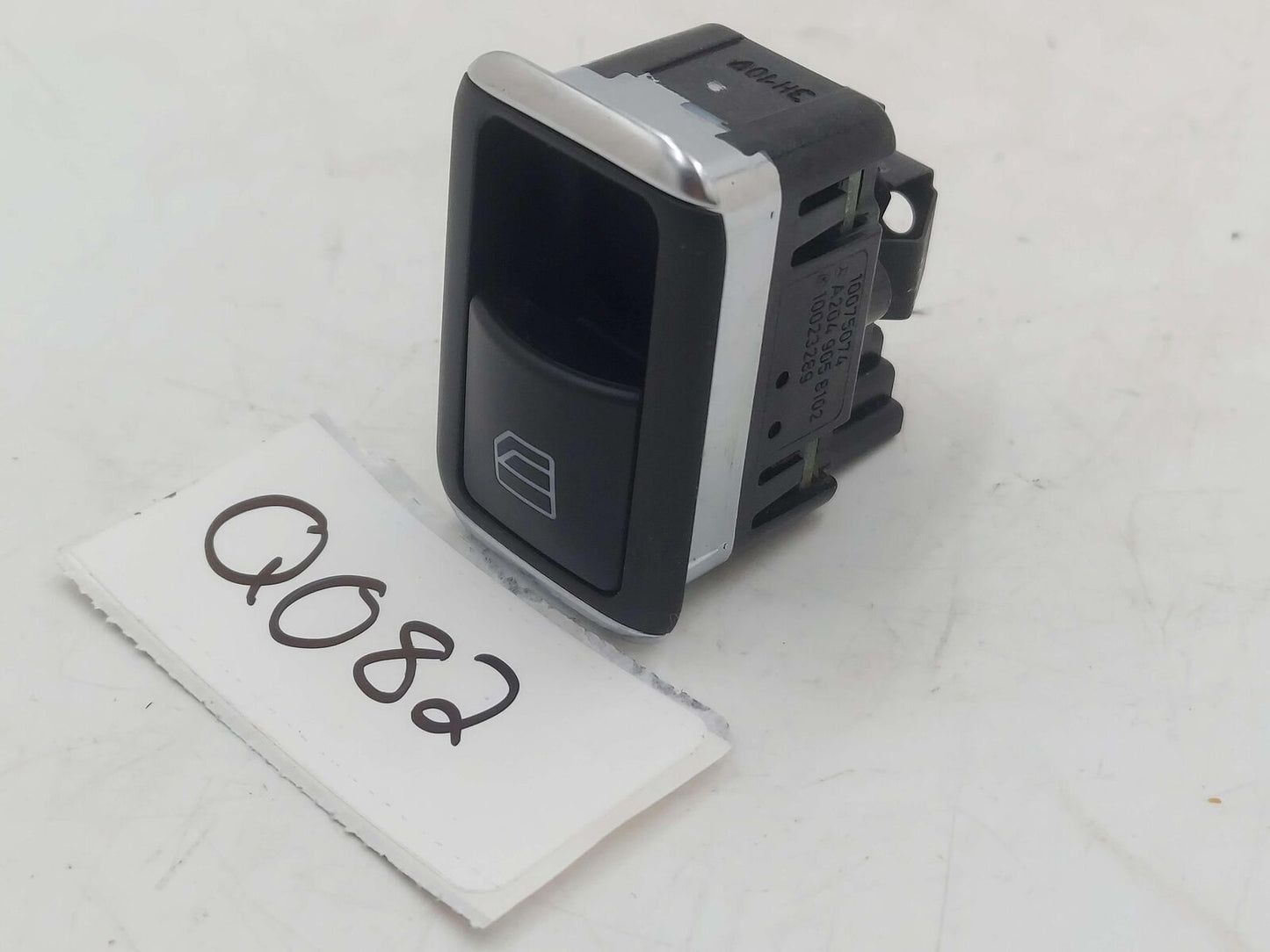 2014 Mercedes ML63 W166 AMG Rear LH Left Door Widow Switch A2049058102