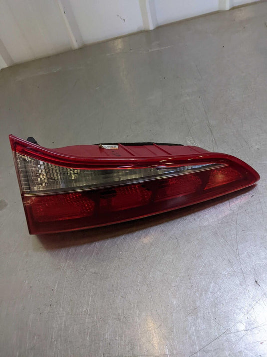 16-18 HYUNDAI TUCSON RH RIGHT TAIL LIGHT INCANDESCENT