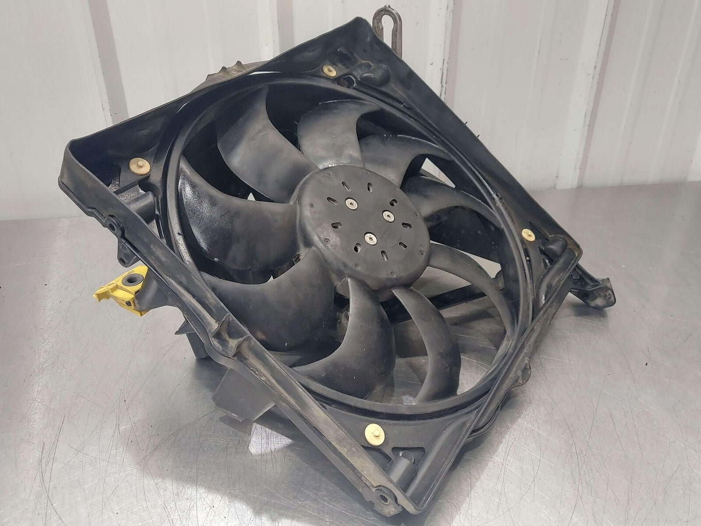 14-16 PORSCHE 911 RIGHT ELECTRIC RADIATOR COOLING FAN W/ BRACKET *991 *NOTE