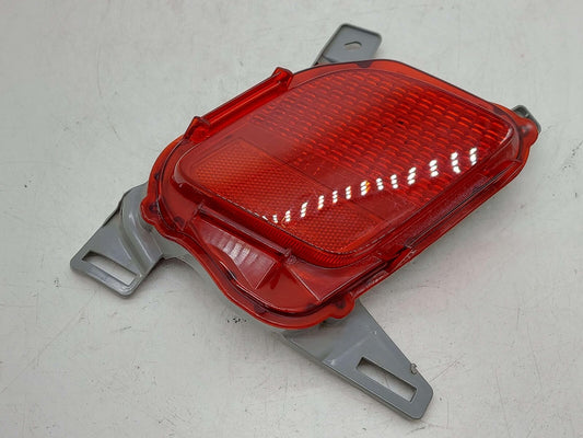 2019 TOYOTA HIGHLANDER REAR LEFT REFLECTOR MARKER LAMP LIGHT BUMPER MOUNT