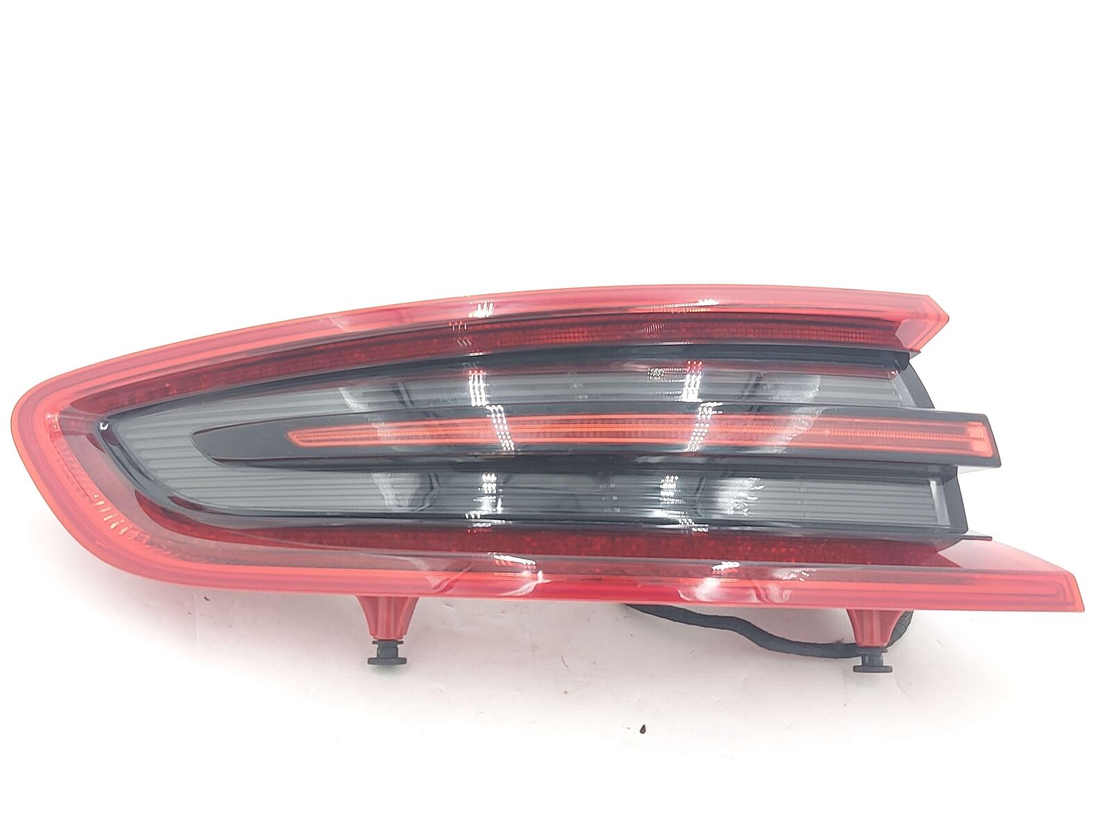 15-18 PORSCHE MACAN S 95B LEFT TAIL LIGHT LAMP LED OUTER QUARTER MOUNT