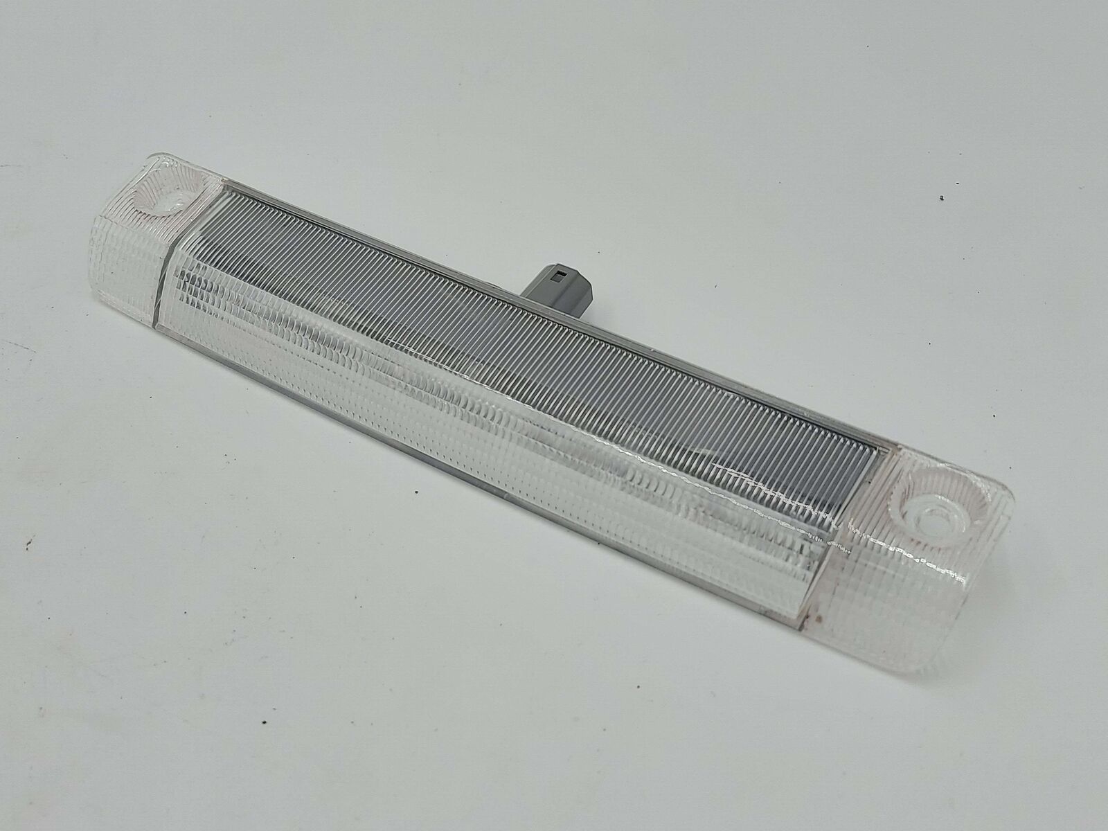 2021 TOYOTA 4RUNNER 3RD THIRD BRAKE LIGHT SPOILER LAMP 8157047051