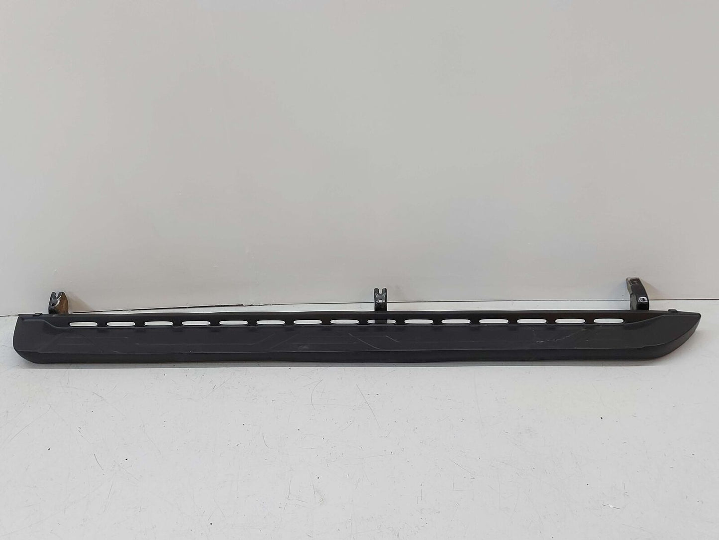 2017 TOYOTA TACOMA RIGHT RUNNING BOARD SIDE STEP OEM CREWCAB TRD BLACK OEM