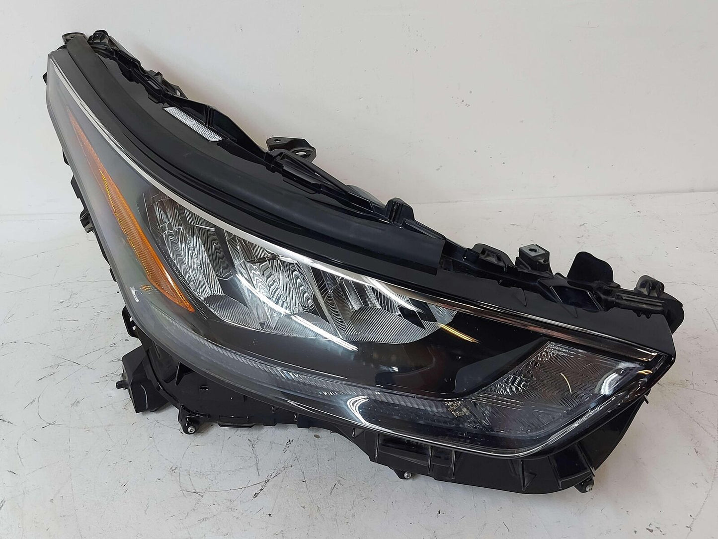 20-23 TOYOTA HIGHLANDER FRONT RIGHT HEADLIGHT LED 10000-8A06M 811100E530