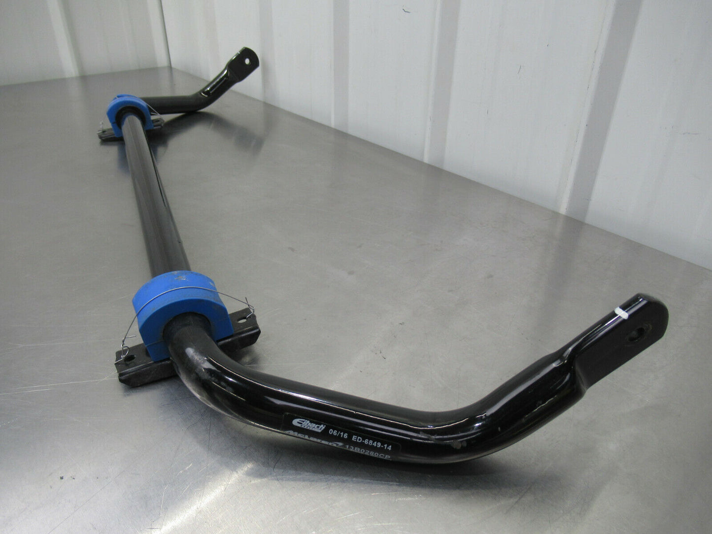 T020 2016 16 MCLAREN 570S REAR SWAY BAR STABILIZER BAR ONLY 993 MILES