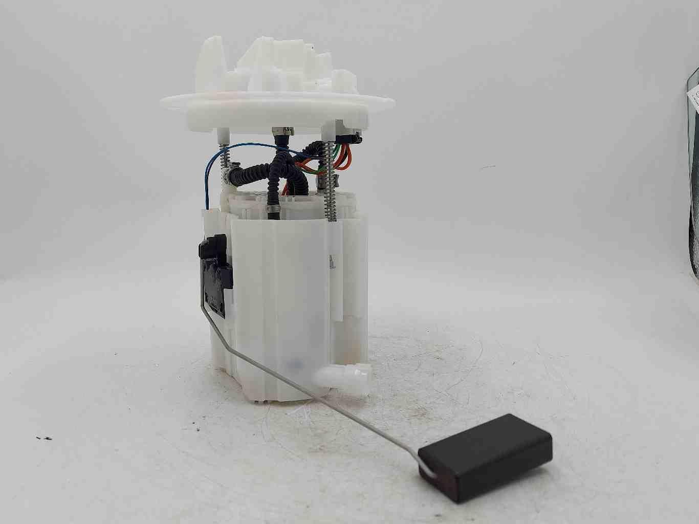 16-19 MERCEDES GLE63S AMG W166 Fuel Pump A1664701094