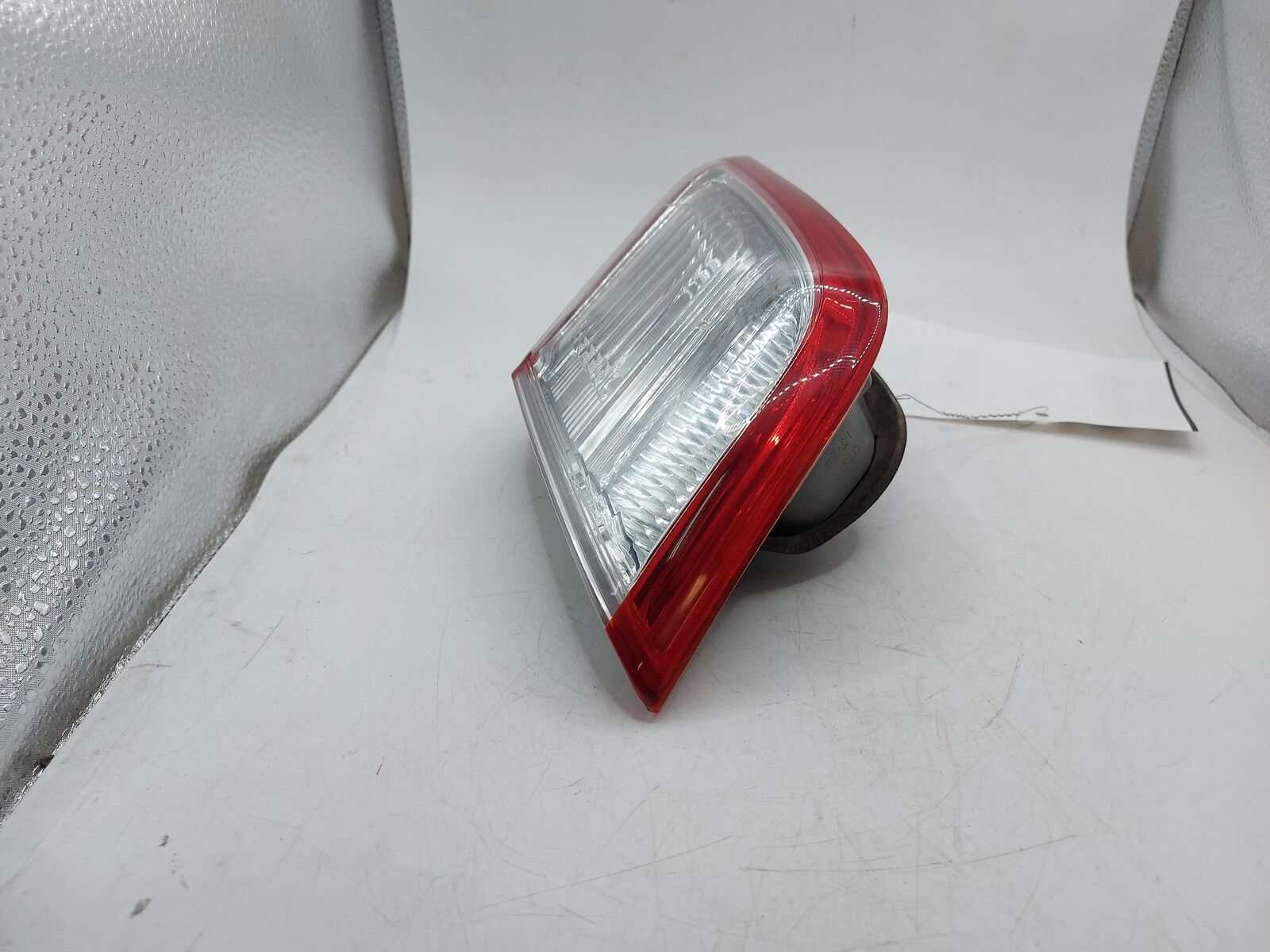 10-11 Toyota Camry RH Right Tail Light Lamp Red Outline 8158133180