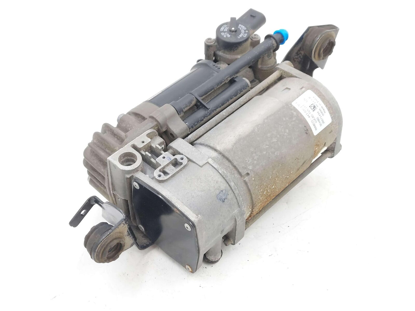 12-18 Mercedes W218 CLS63S AMG AIR RIDE STRUT SUSPENSION COMPRESSOR A2123200104