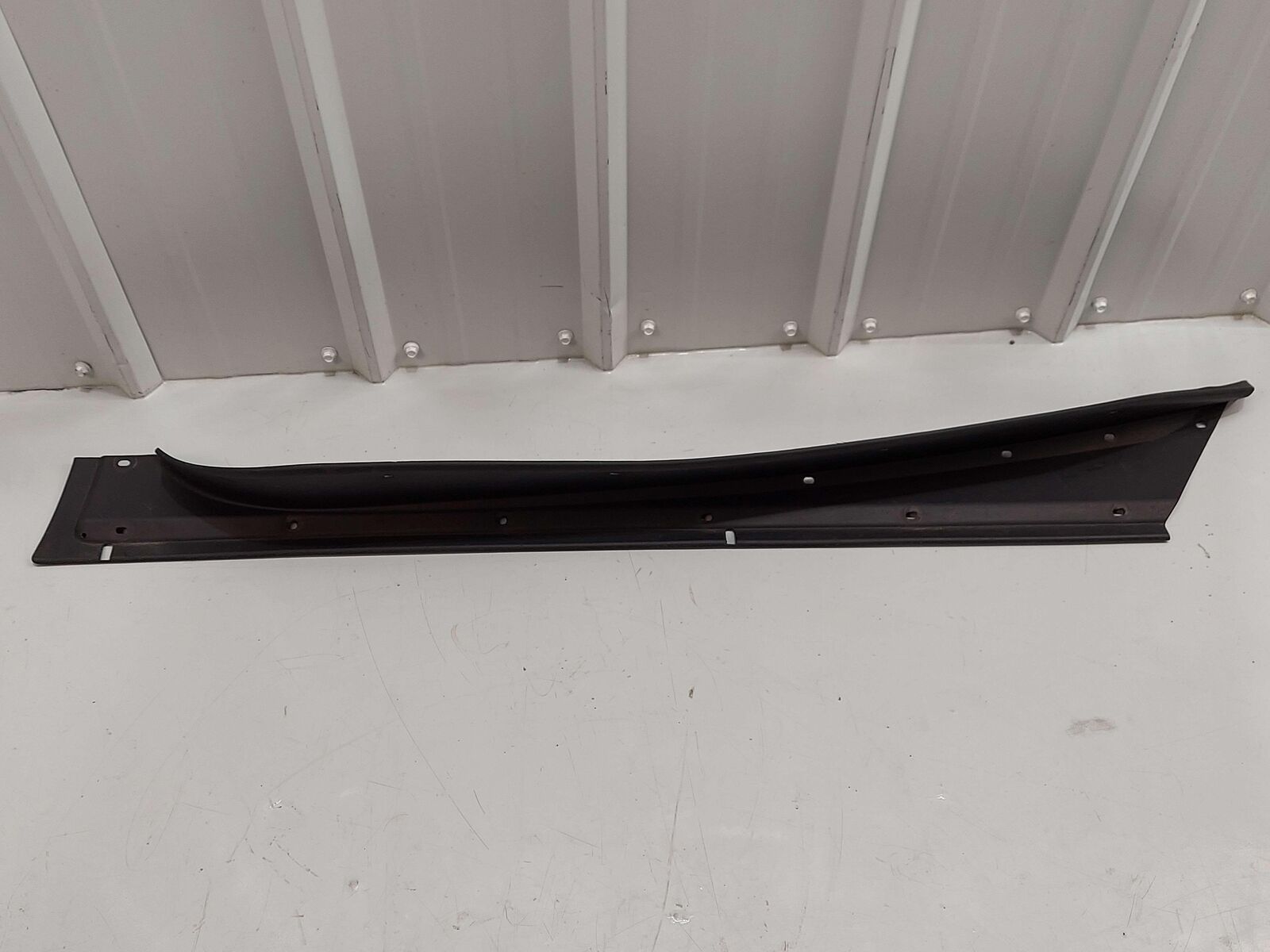 2023 McLaren Artura RH Right Door Moulding Lower Trim *pitting* 16AD781CP 3K KM