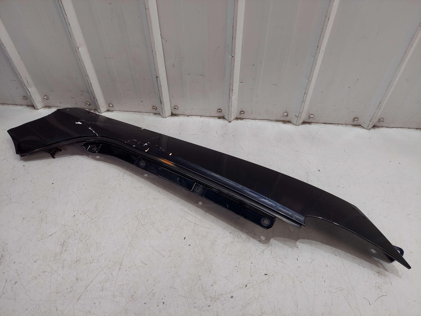 2024 ASTON MARTIN DB12 VOLANTE FRONT LEFT FENDER UPPER ULTRAMARINE BLACK *NOTE