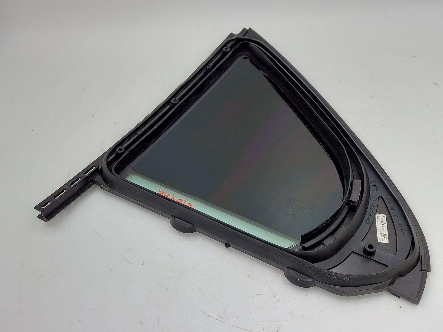 15-21 MERCEDES C63S AMG W205 SEDAN REAR RIGHT VENT GLASS WINDOW A2057300655