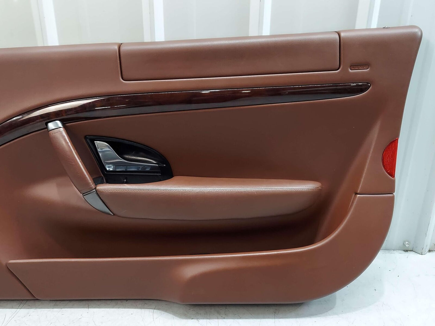 2010 Maserati GranTurismo S M145 Coupe FRONT RIGHT DOOR TRIM PANEL BROWN LEATHER