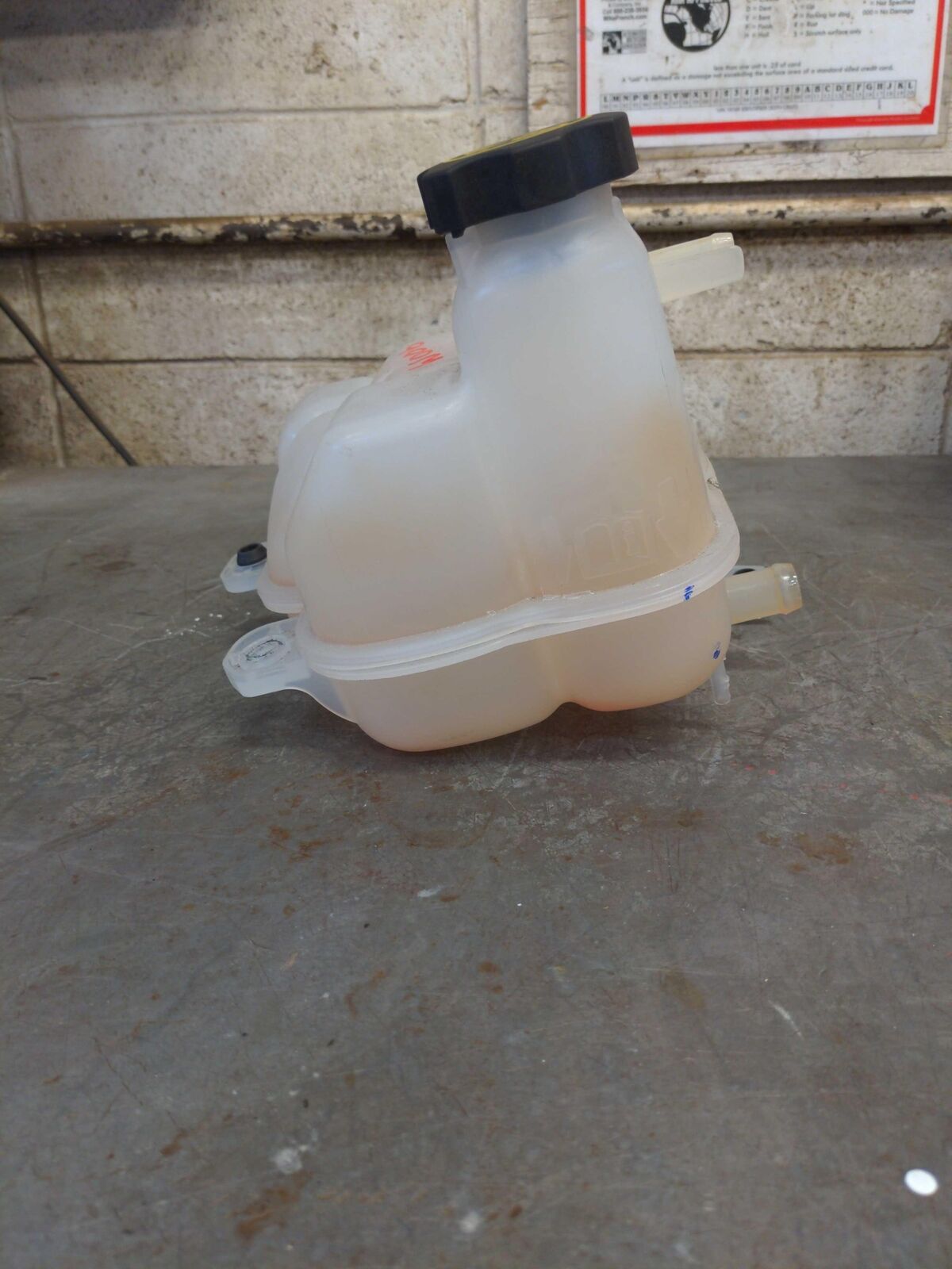 20 CADILLAC CT4-V 2.7L Coolant Recovery Bottle 16KM's!